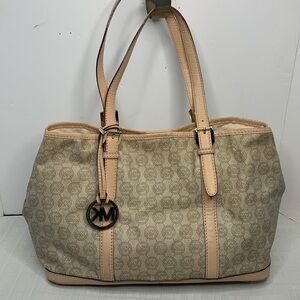 Michael Kors signature tote